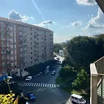 Bright Large In * Μιλάνο